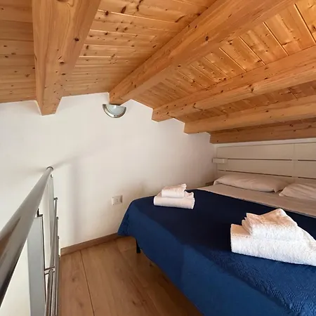 Apartment Veterani House 33 *