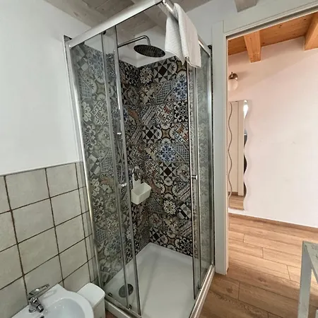 아파트 Veterani House 33 체팔루