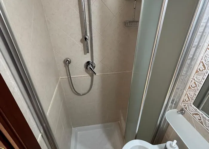 Daire Veterani House 33 *